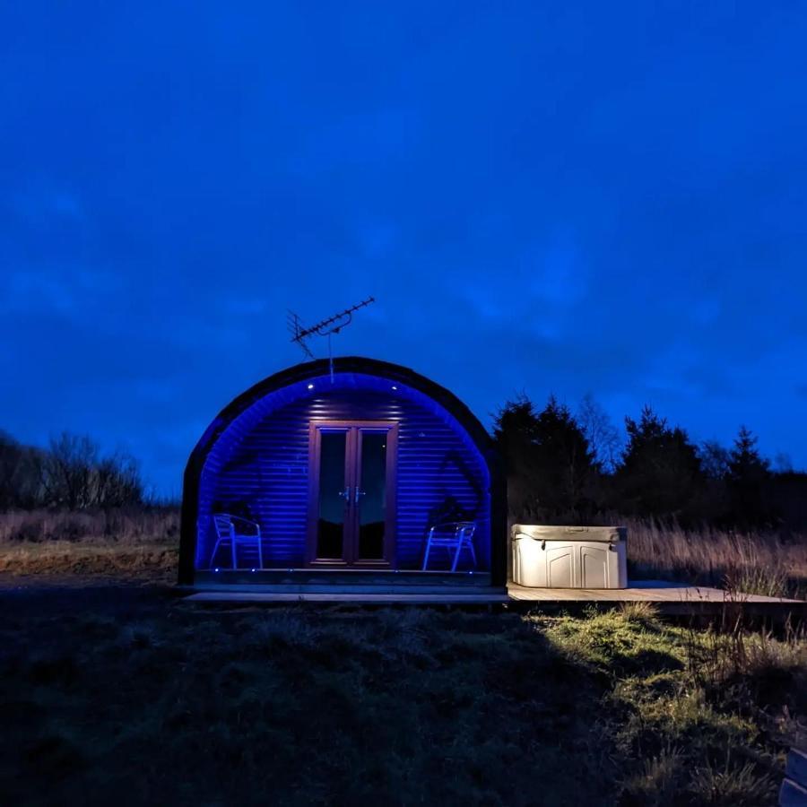 Pond View Pod 3 With Private Hot Tub -Fife - Loch Leven - Lomond Hills Βίλα Kelty Εξωτερικό φωτογραφία